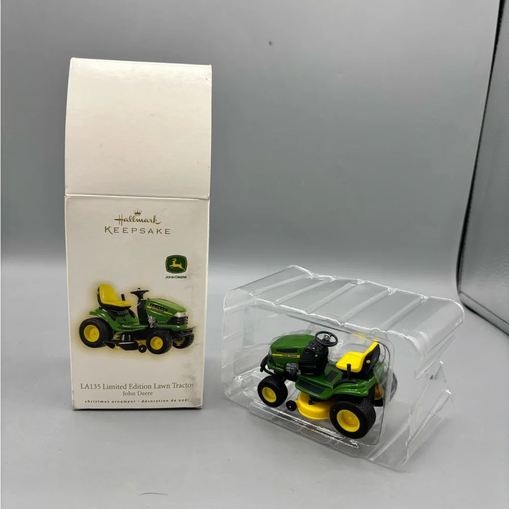 2009 LA135 Limited Edition John Deere Lawn Tractor